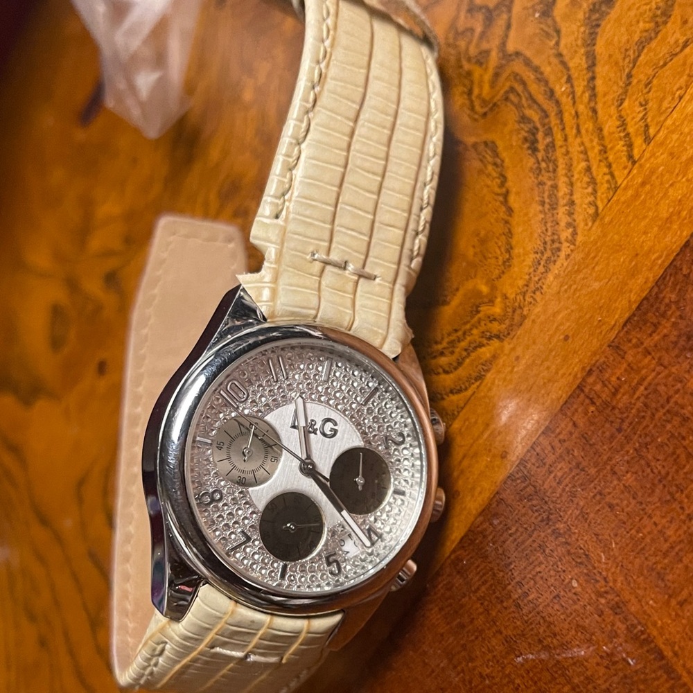 Dolce Gabana LG Silver tone and Cream Watch.